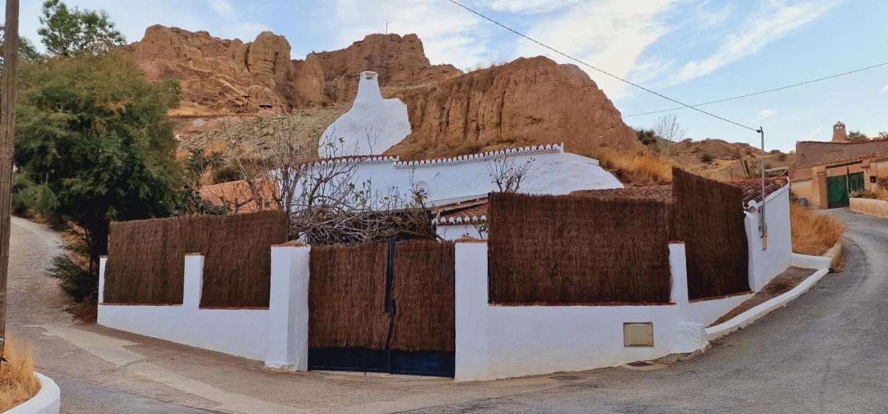 Cueva De La Higuera Villa กวาดิกซ์ ภายนอก รูปภาพ