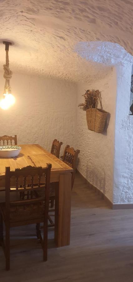 Cueva De La Higuera Villa กวาดิกซ์ ภายนอก รูปภาพ